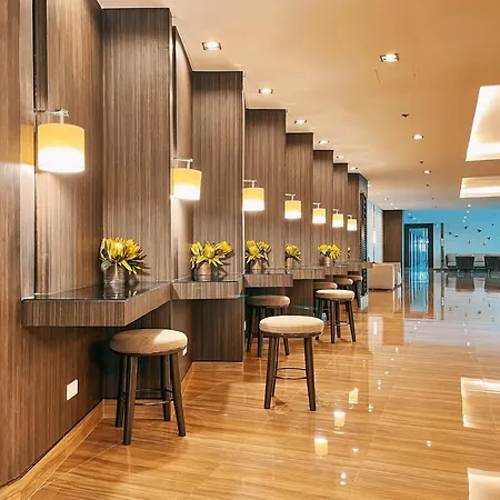 City View Skyline - Air Residence
